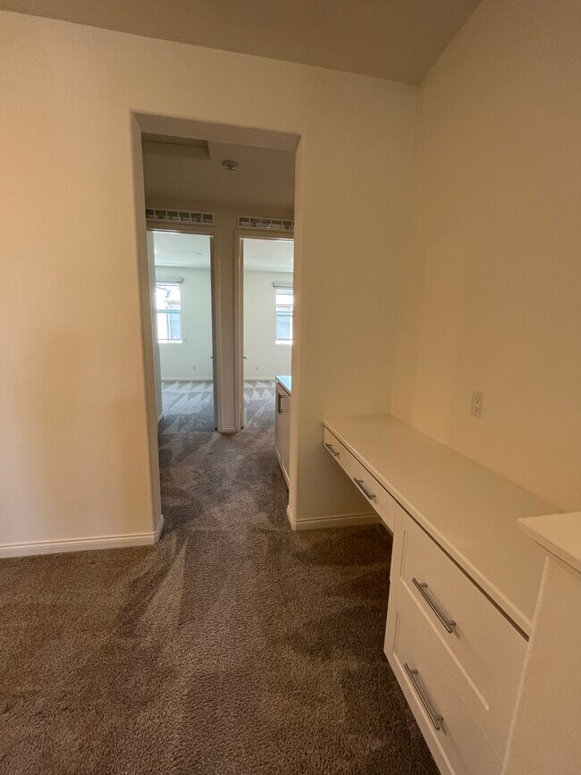 Building Photo - 54 Harmony Dr