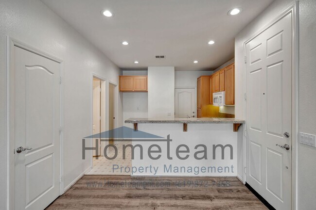 Building Photo - 2 BR / 2.5 BA 1244 Sq ft. San Miguel Ranch/ Chula Vista Townhome