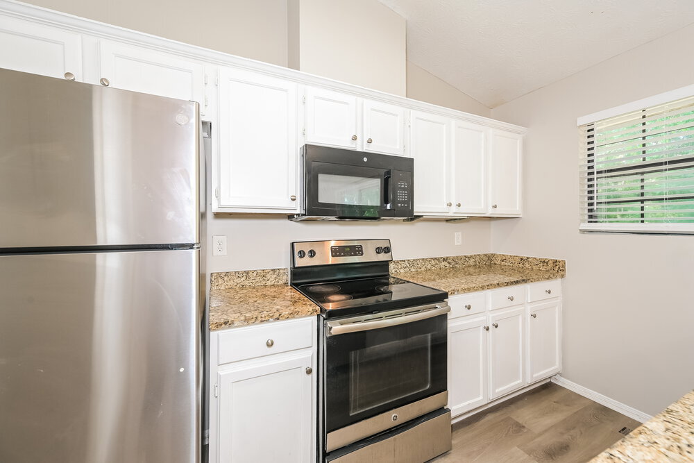 Building Photo - 2068 Lown Farm Ln