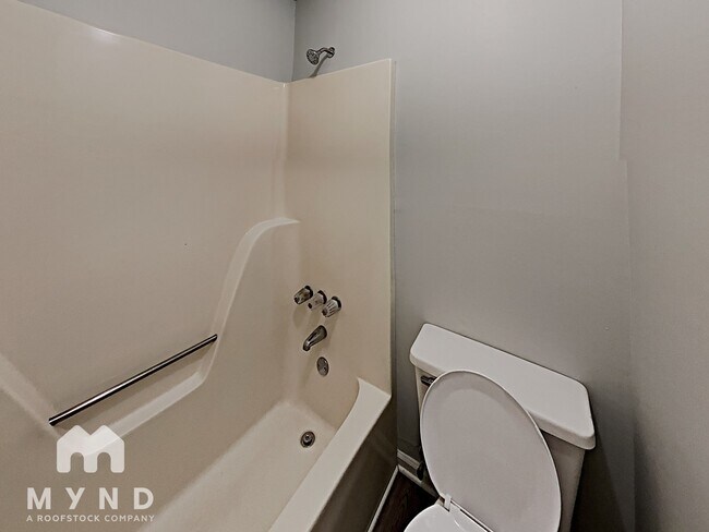 Building Photo - 5061 Donnell Way