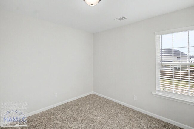 Building Photo - 319 Herty Ln