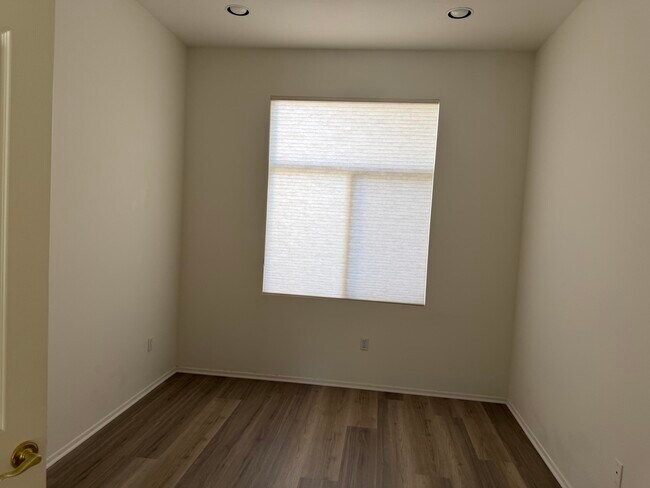 Building Photo - 78655 Golden Reed Dr