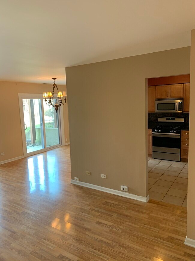 Building Photo - 412 Sandhurst Cir