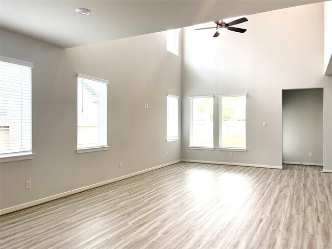 Building Photo - 8475 Harrington Grv Trl