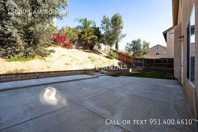 Building Photo - 15860 Camino Real