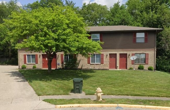 Building Photo - Spacious 2-Bedroom Living in a Quiet Commu...