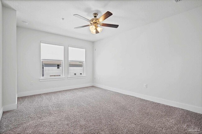 Building Photo - 1419 Iroquois Ct