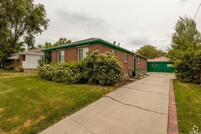 Building Photo - 2135 S 200 E