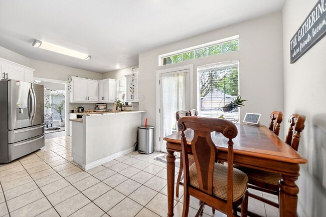 Building Photo - Exceptional Home in Arlington – Great Layout & Prime Location
