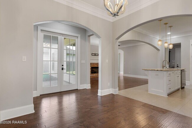 Building Photo - 113 Beauchamp Ln
