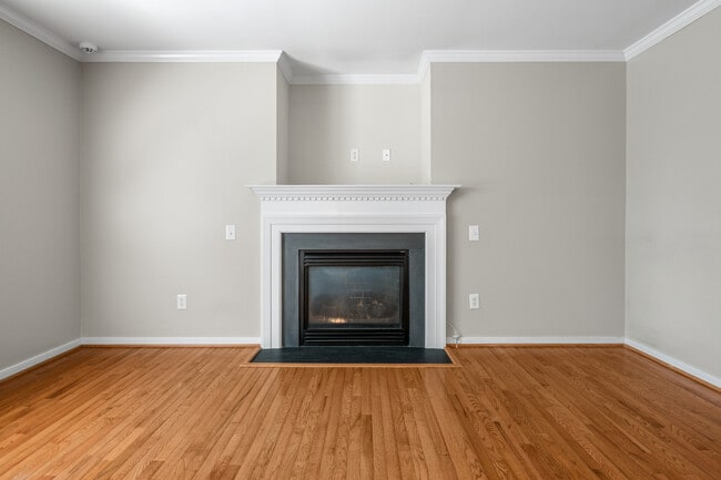 Building Photo - 3924 Liberty Point Dr