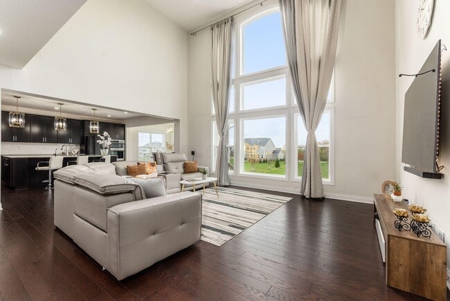 Building Photo - 5962 Laurel Ln