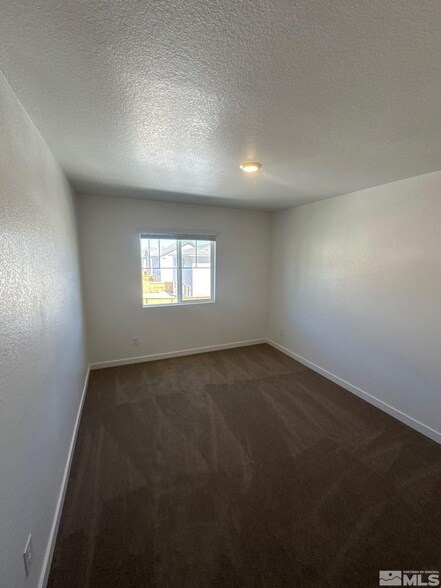 Building Photo - 420 Summer Triangle Dr
