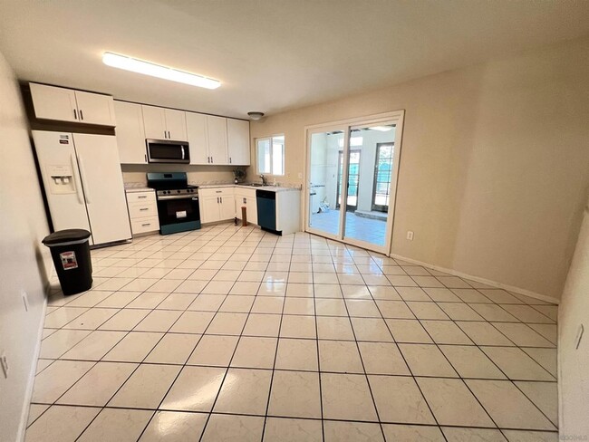 Building Photo - 8181 Jade Coast Rd
