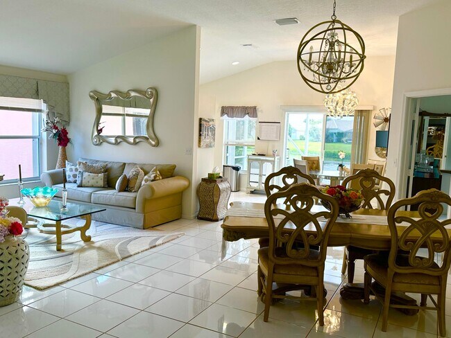 Building Photo - 12807 Hampton Lakes Cir