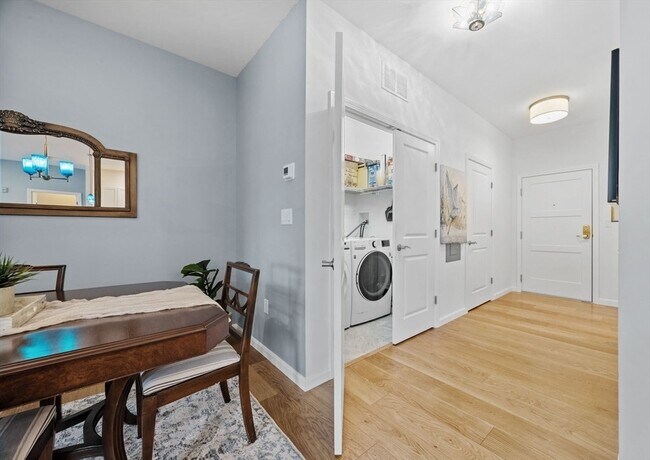 Building Photo - 1 Mariner's Wy