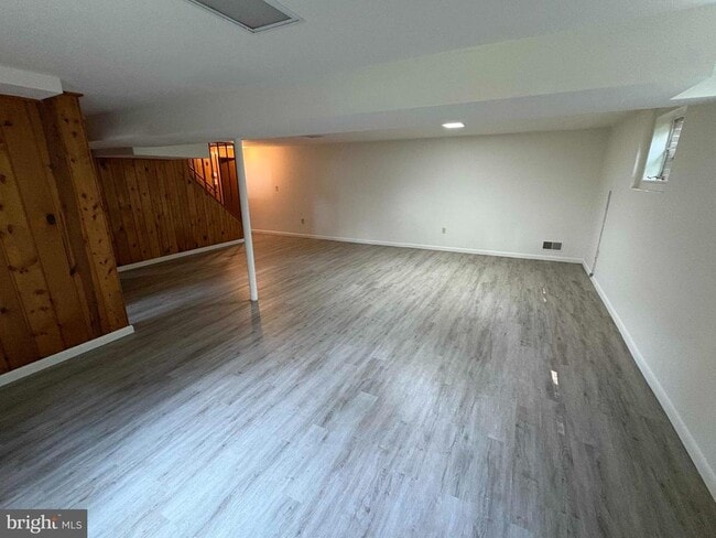 Building Photo - 9702 Singleton Dr
