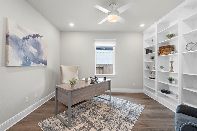 Building Photo - 10022 Serenity Grv Dr