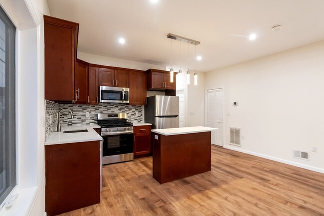 Building Photo - 55 Mercer St