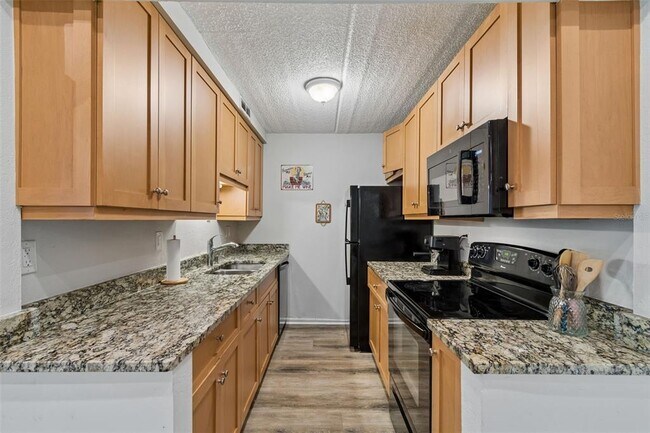 Building Photo - 3325 Bayshore Blvd
