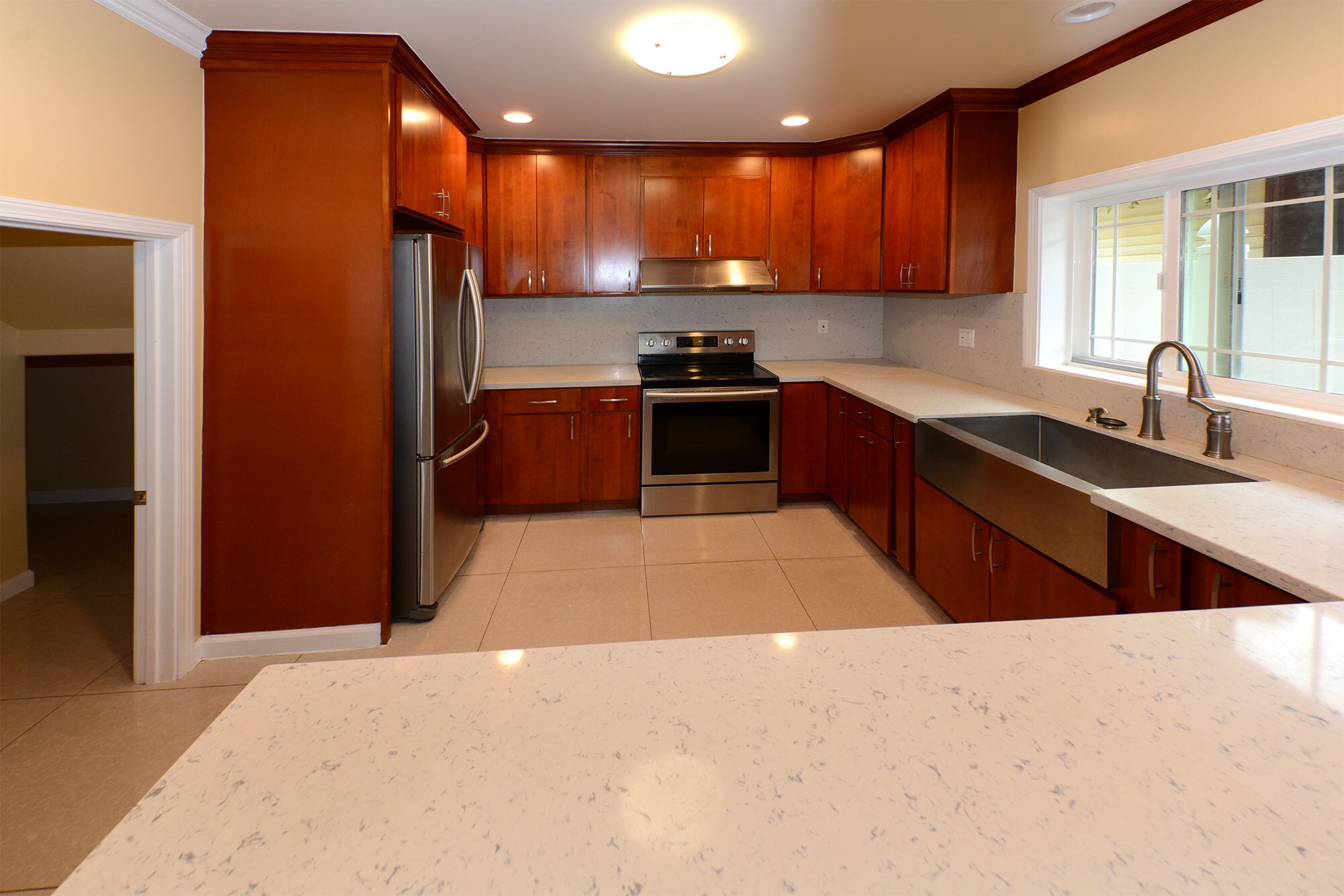 Building Photo - 1517 Palolo Ave