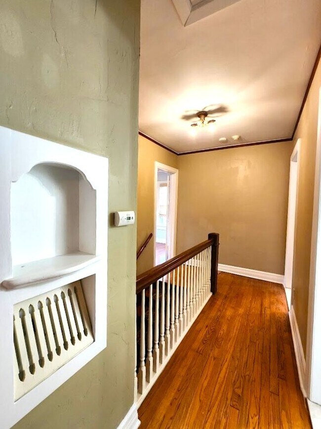 Building Photo - 3 Bed 2.5 Bath Plus ADU in Gatewood Add NW OKC