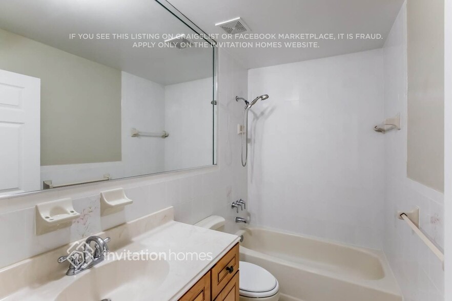 Building Photo - 15052 SW 63rd Ter