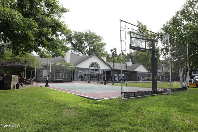 Building Photo - 10 Residence Inn Dr