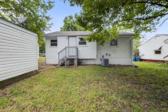 Building Photo - 416 Crawford Rd
