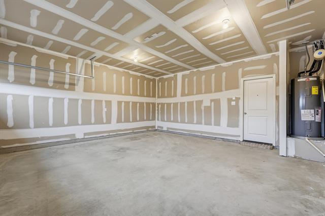 Building Photo - 2106 Mdw Pk Dr