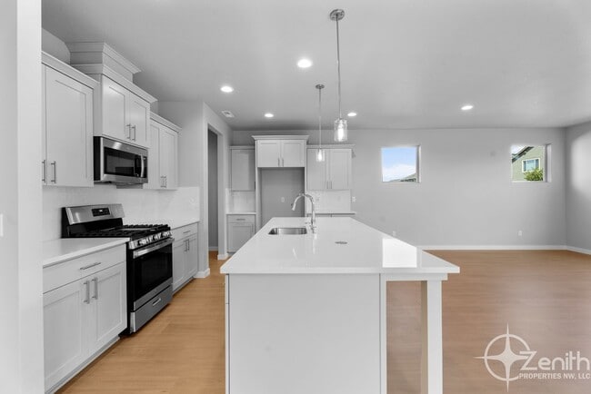Building Photo - Brand New 4 Bedroom Corner Lot Home In Rid...