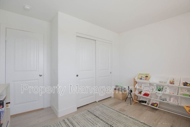 Building Photo - 30463 Ridgely Way