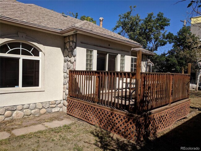 Building Photo - AWESOME 3 BDRM HOME IN BERKELEY ONE BLOCK WEST OF TENNYSON STREET! IMMEDIATE OCCUPANCY!