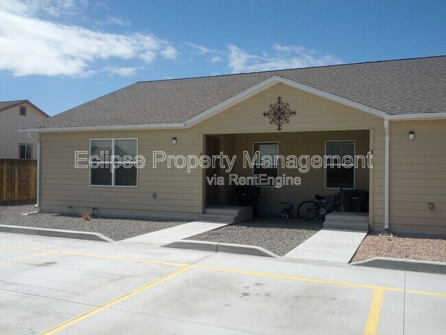 Building Photo - 1777 Edison Ave
