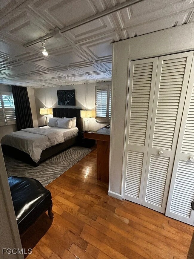 Building Photo - 1702 Hill Ave