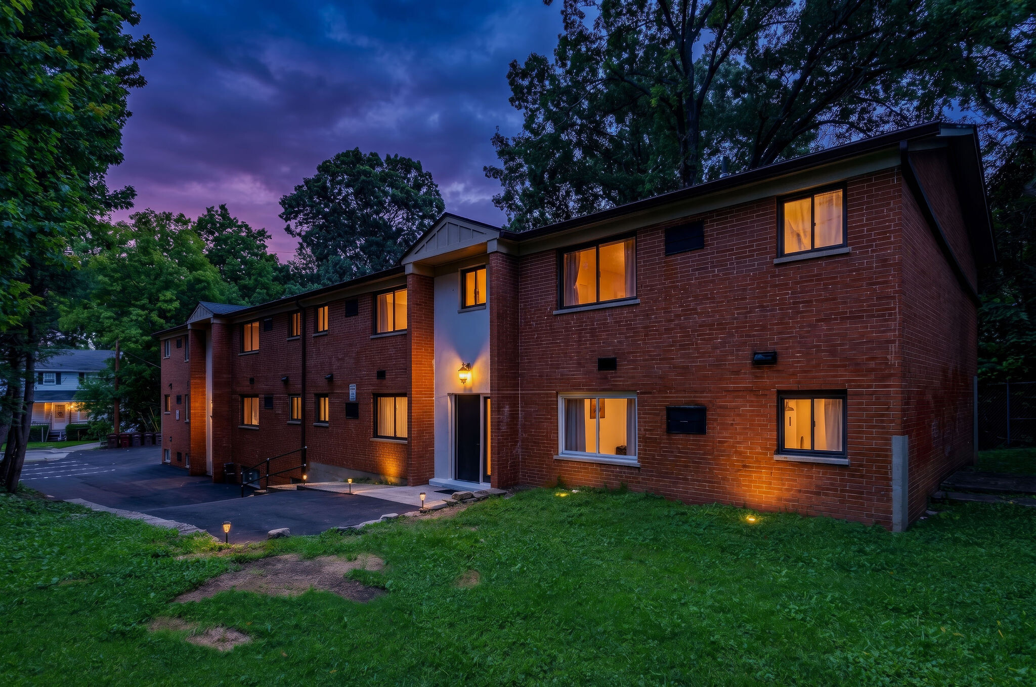 Building Photo - 2535 Lysle Ln