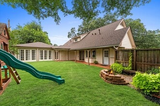 Building Photo - 9407 Brooding Oak Cir