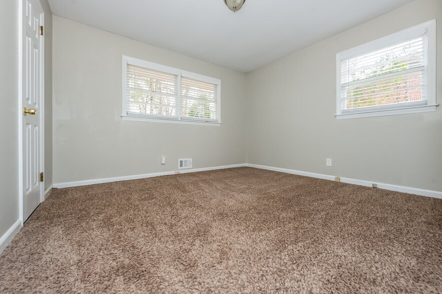 Building Photo - 6276 Harbin Woods Dr