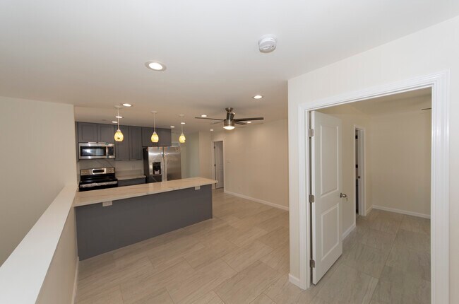 Building Photo - 1068 Kinau St