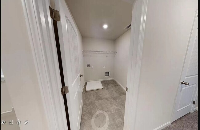 Building Photo - 373 Whitetail Cir