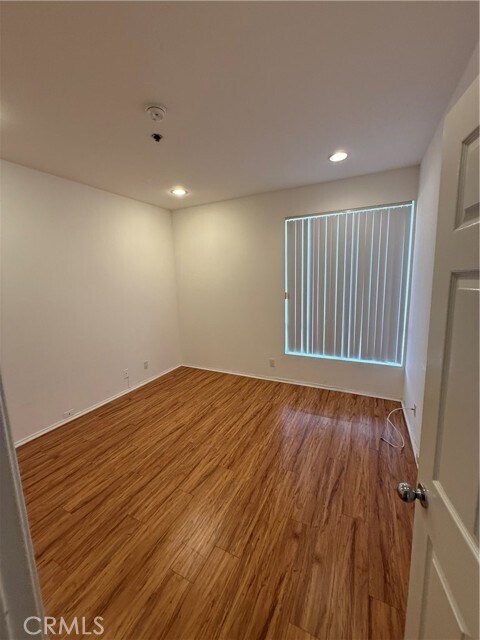 Building Photo - 8614 Burton Way