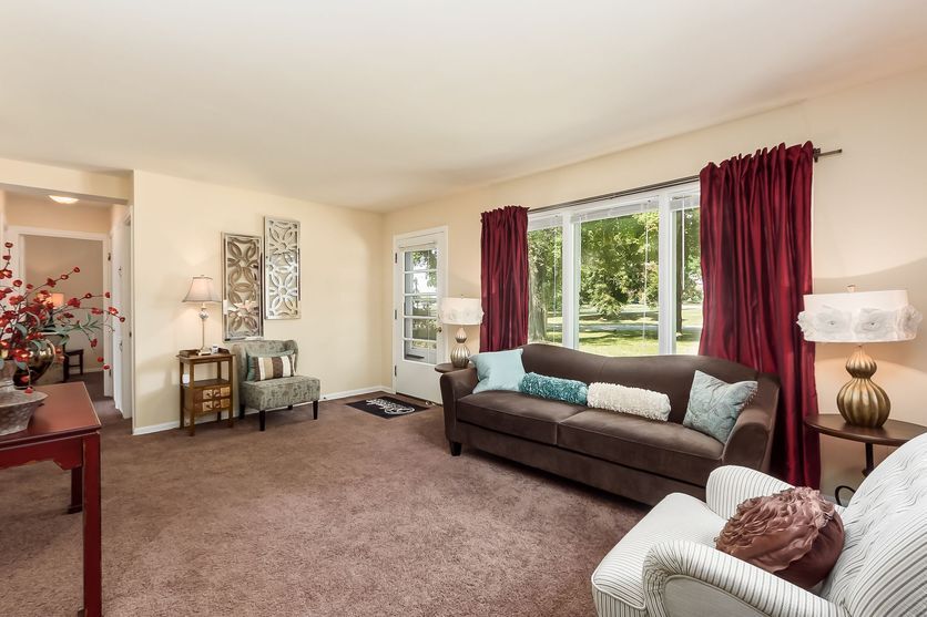 Eden of Whitehall 4470 E Broad St Columbus OH 43213 Apartment Finder