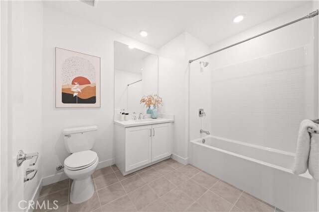 Building Photo - 2510 Rivington