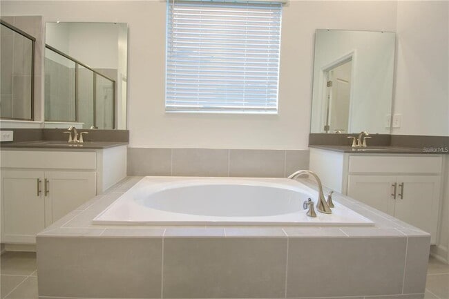 Building Photo - 10830 History Ave