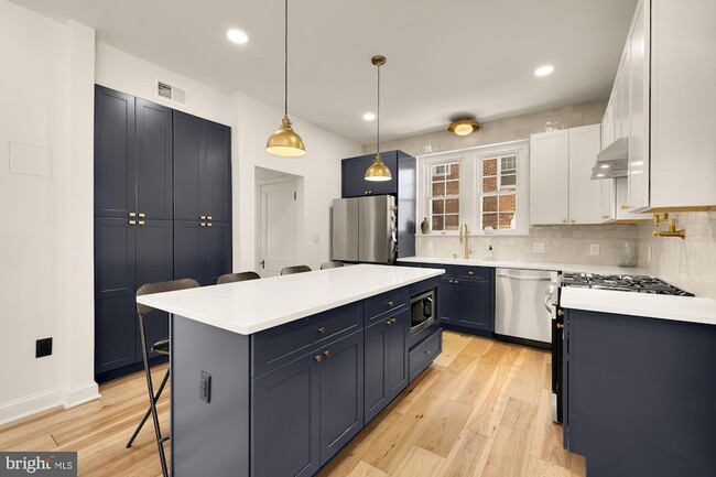 Building Photo - 3422 Pennsylvania Ave. SE