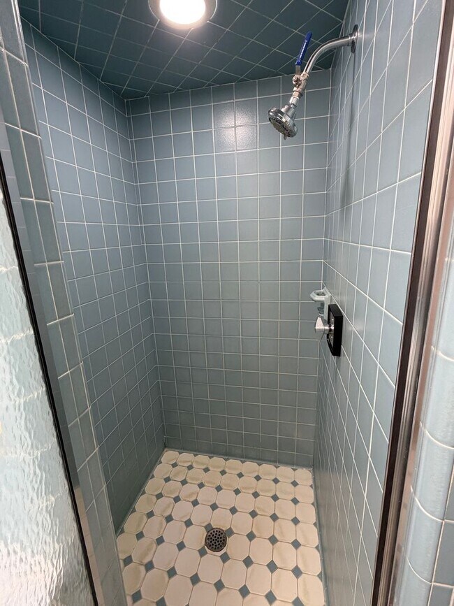 Building Photo - Liberty / Alamance County