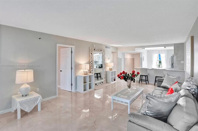 LIVINGROOM - 7001 Environ Blvd