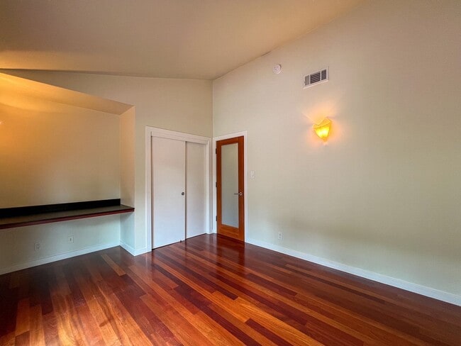 Building Photo - 1146 Ragatz Ln