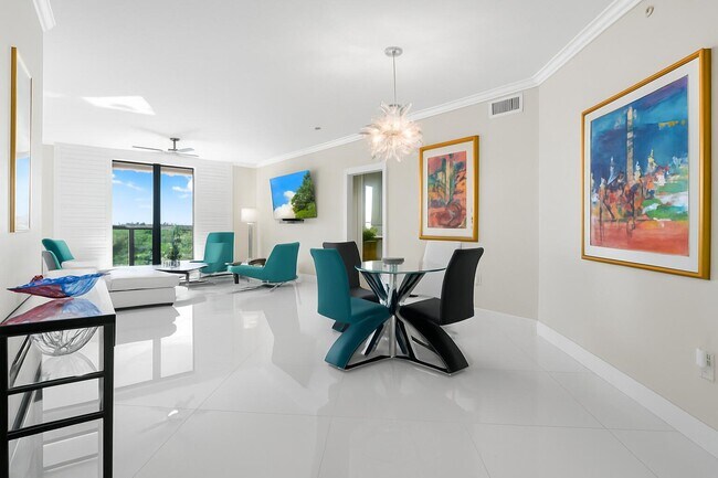 Building Photo - 3610 Gardens Pkwy