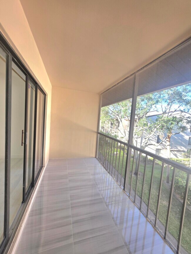 Building Photo - 205 Foxtail Dr